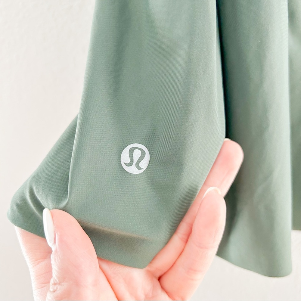 LULULEMON |  Lost In Pace Skirt Skort in Dark Forest Side Pockets Size 4 - Picture 8 of 11